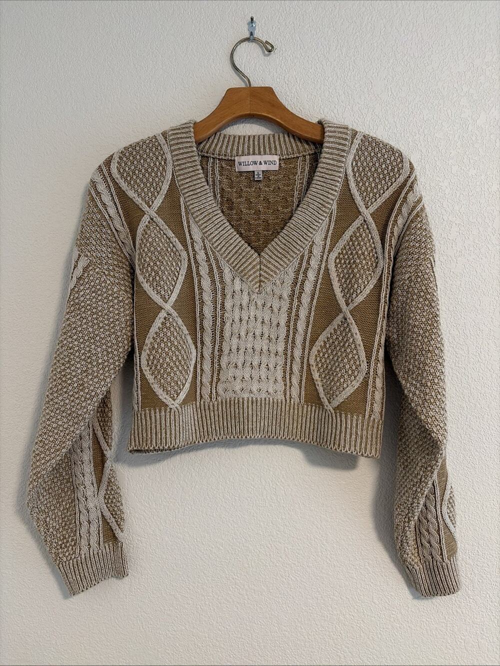 NEW Willow & Wind Womans S Brown White Tan V Neck Cropped Sweater Long Sleeve S